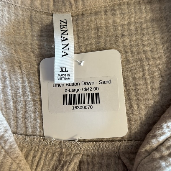 Beige short sleeve button down - Picture 3 of 3